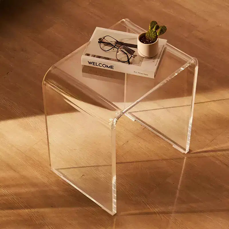 Table d'appoint en acrylique, table d'appoint en lucite en forme de C, table d'appoint transparente en acrylique pour boissons, nourriture, collations, utilisée dans le salon, la chambre et le bureau